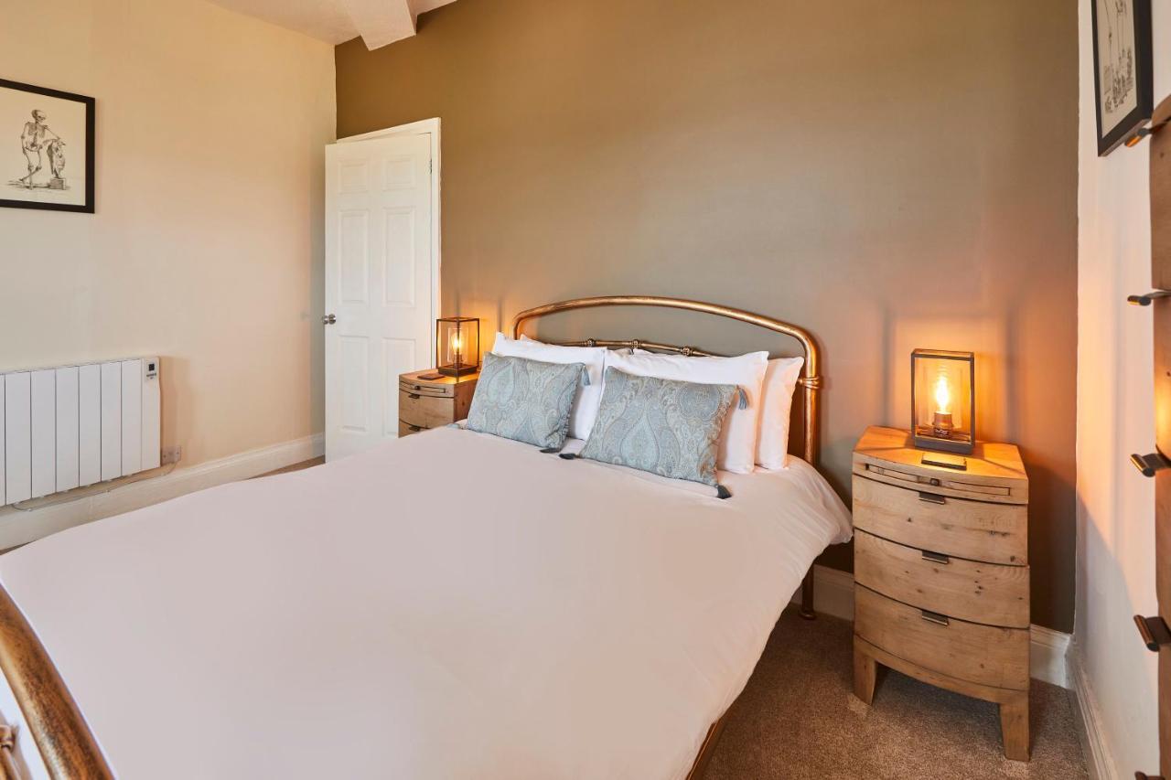 Host & Stay - The Garret Suite 휫비 외부 사진